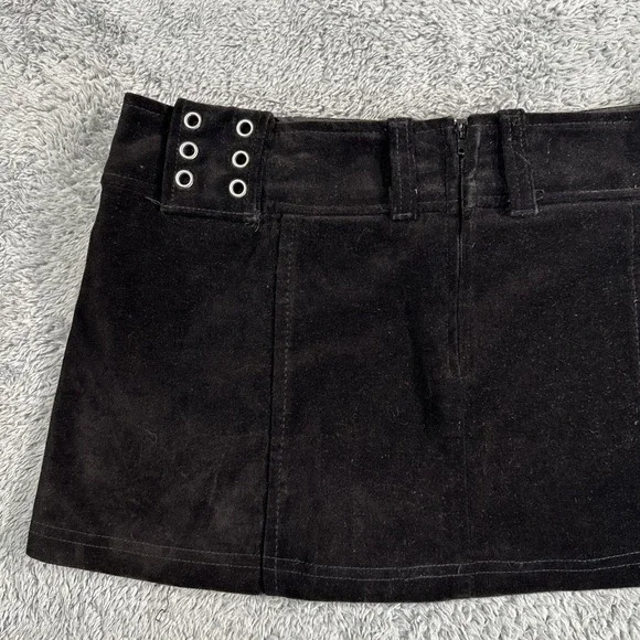 Vintage Y2K Lip Service Black Mini Skirt Gothic Fetish Medium Witchy USA Grunge - Picture 10 of 13